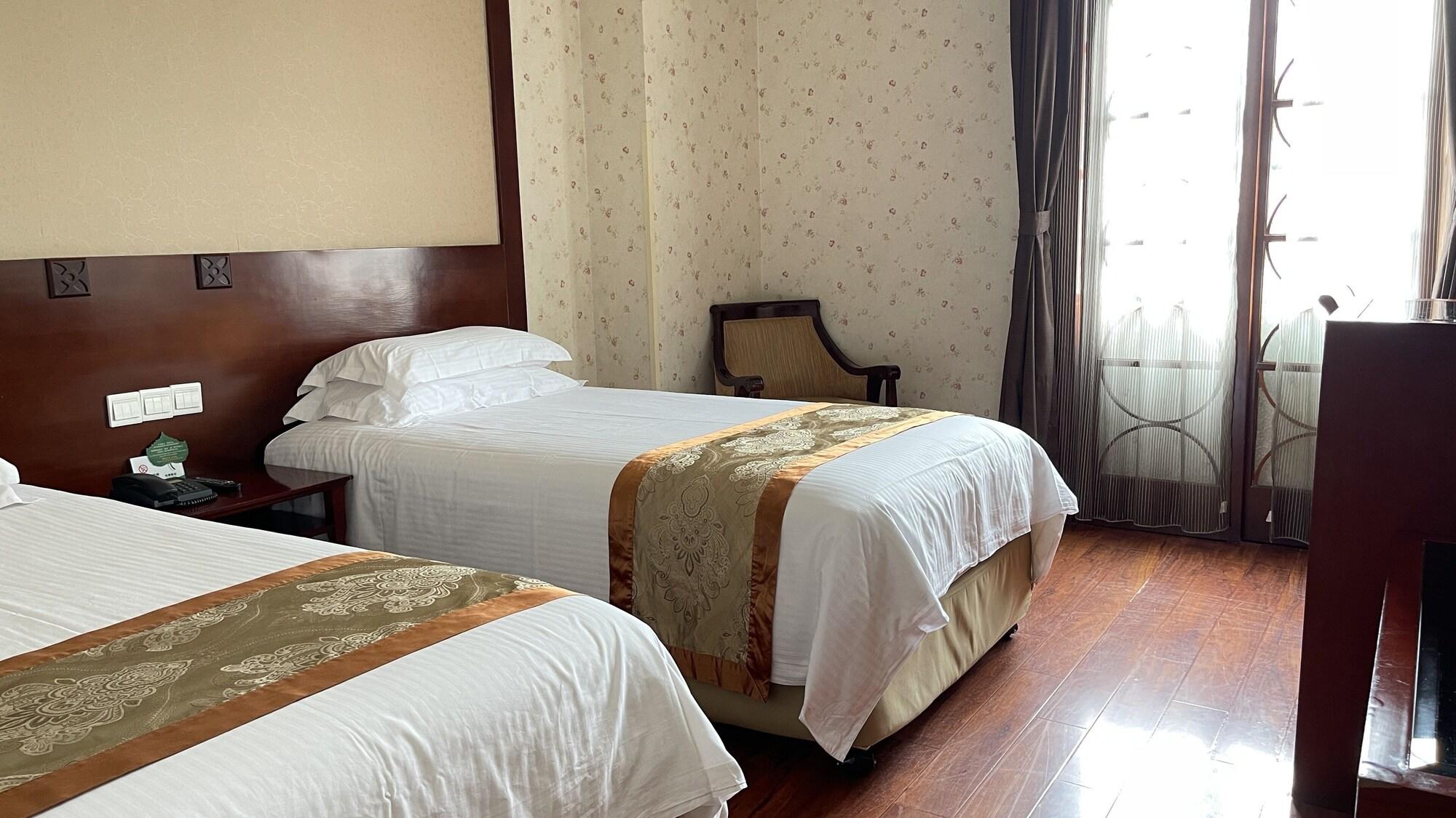 Seventh Heaven Hotel Shanghai Exterior photo