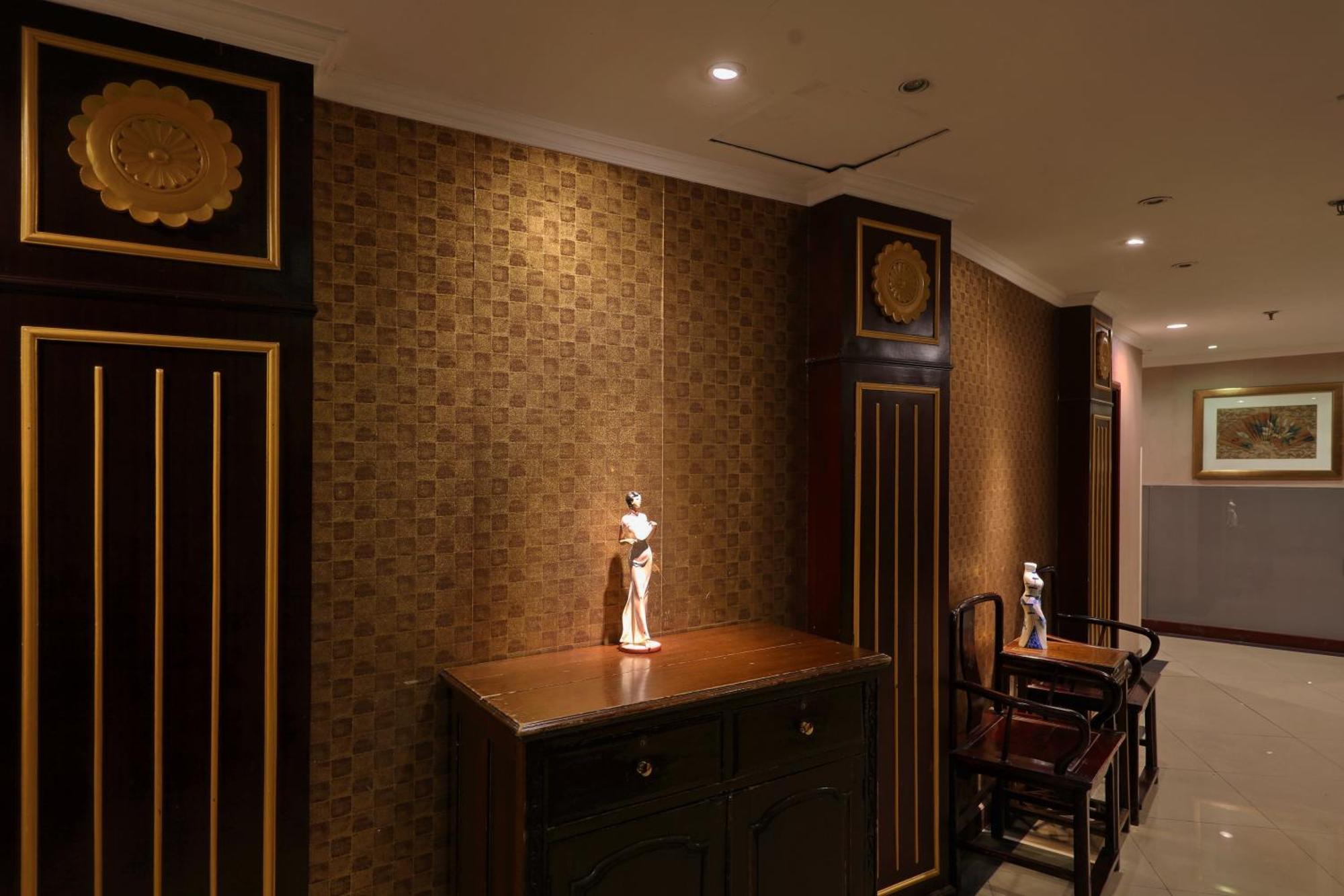 Seventh Heaven Hotel Shanghai Exterior photo