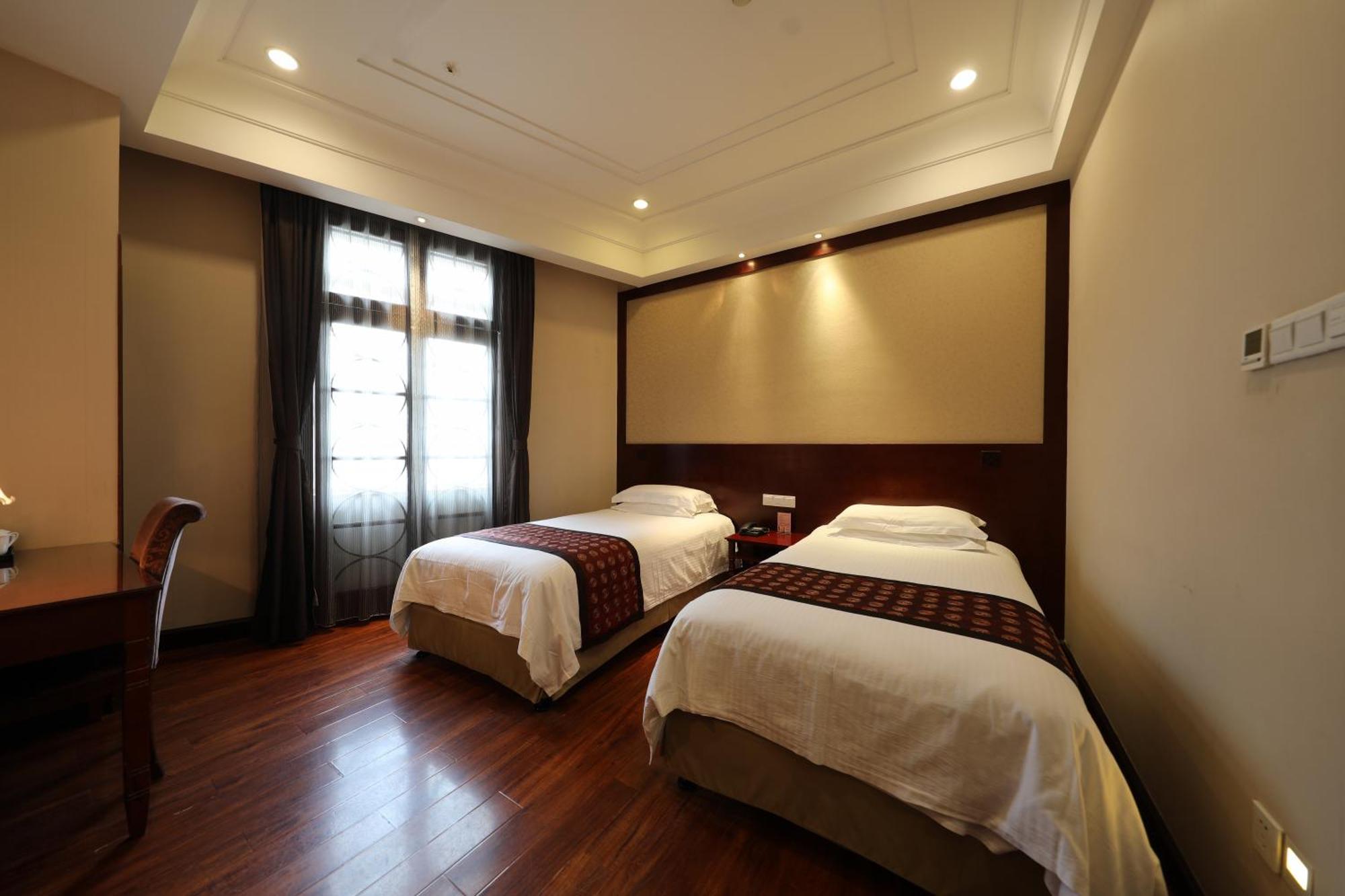 Seventh Heaven Hotel Shanghai Exterior photo
